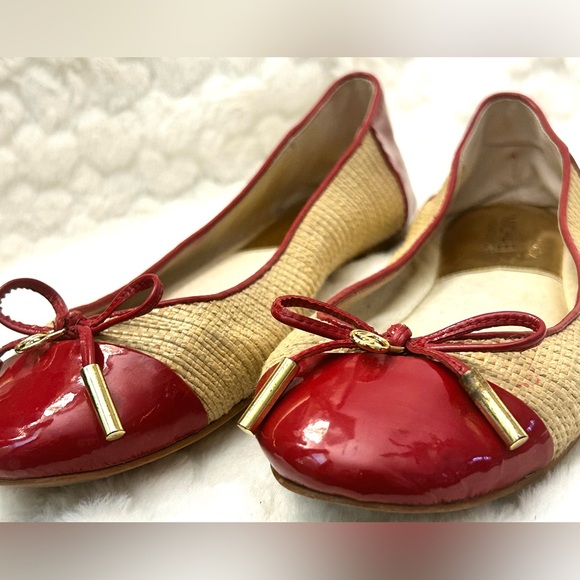 Vintage Michael Kors Red and Tan patent leather woven Flats women’s size 7.5M - Picture 3 of 9